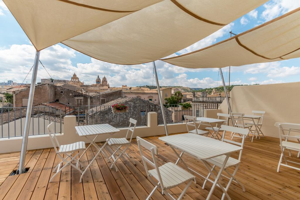 Terrazza Dei Sogni Bed & Breakfast Ragusa Ngoại thất bức ảnh
