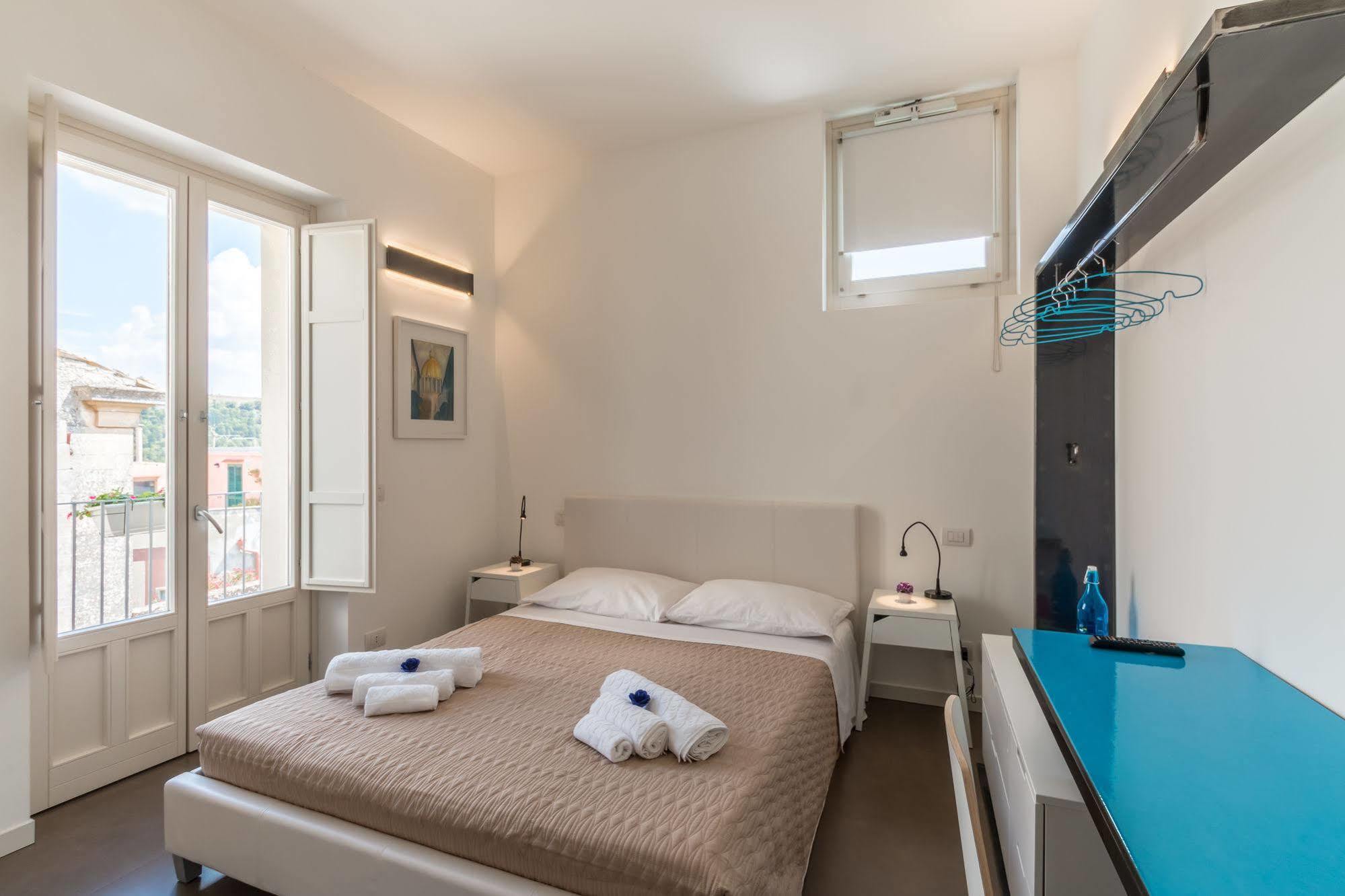 Terrazza Dei Sogni Bed & Breakfast Ragusa Ngoại thất bức ảnh